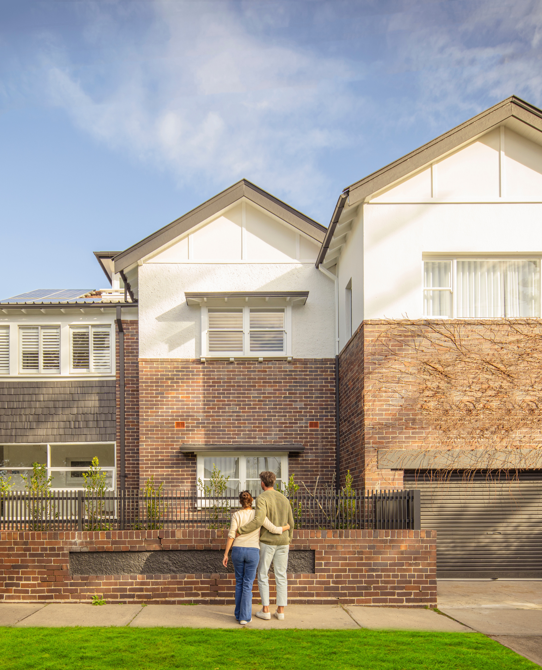 ImageCard_ Customers in front of home